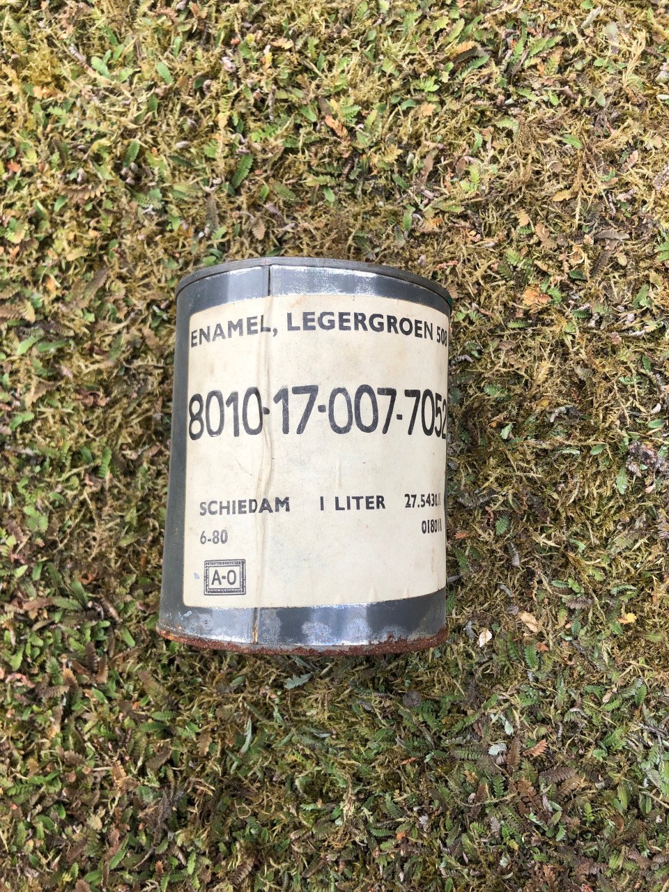 1 liter blik leger verf zie de foto’s.