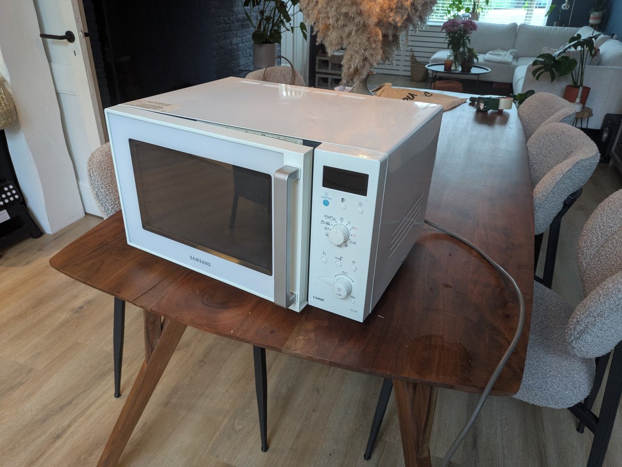 Samsung CE1100 magnetron oven