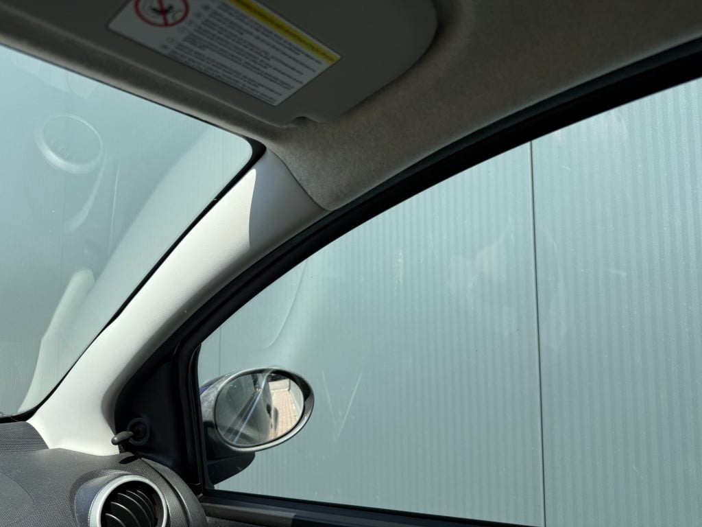 Peugeot 107 1.0-12v xs airco 3-drs