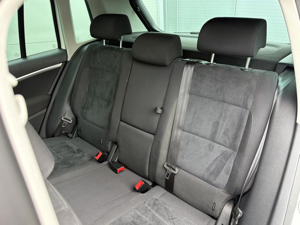 Volkswagen Tiguan 1.4 tsi sport&style | panodak | trekhaak | navi