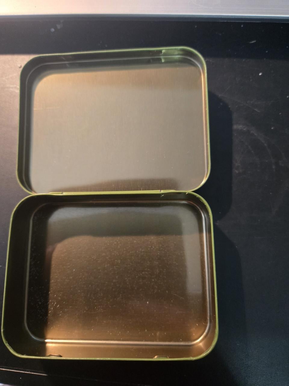 Verzamelblik van Celestial Seasonings  "Sleepytime" kruidenthee-ontwerp,