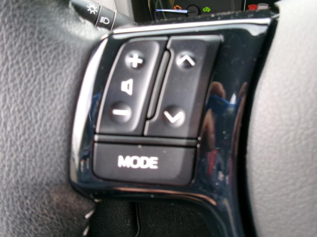 Toyota Yaris 1.5 hybrid clima, camera, multimedia, bluet.