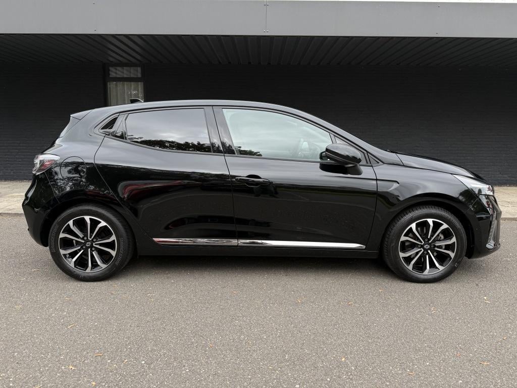 Renault Clio 1.6 e-tech full hybrid 145 evolution