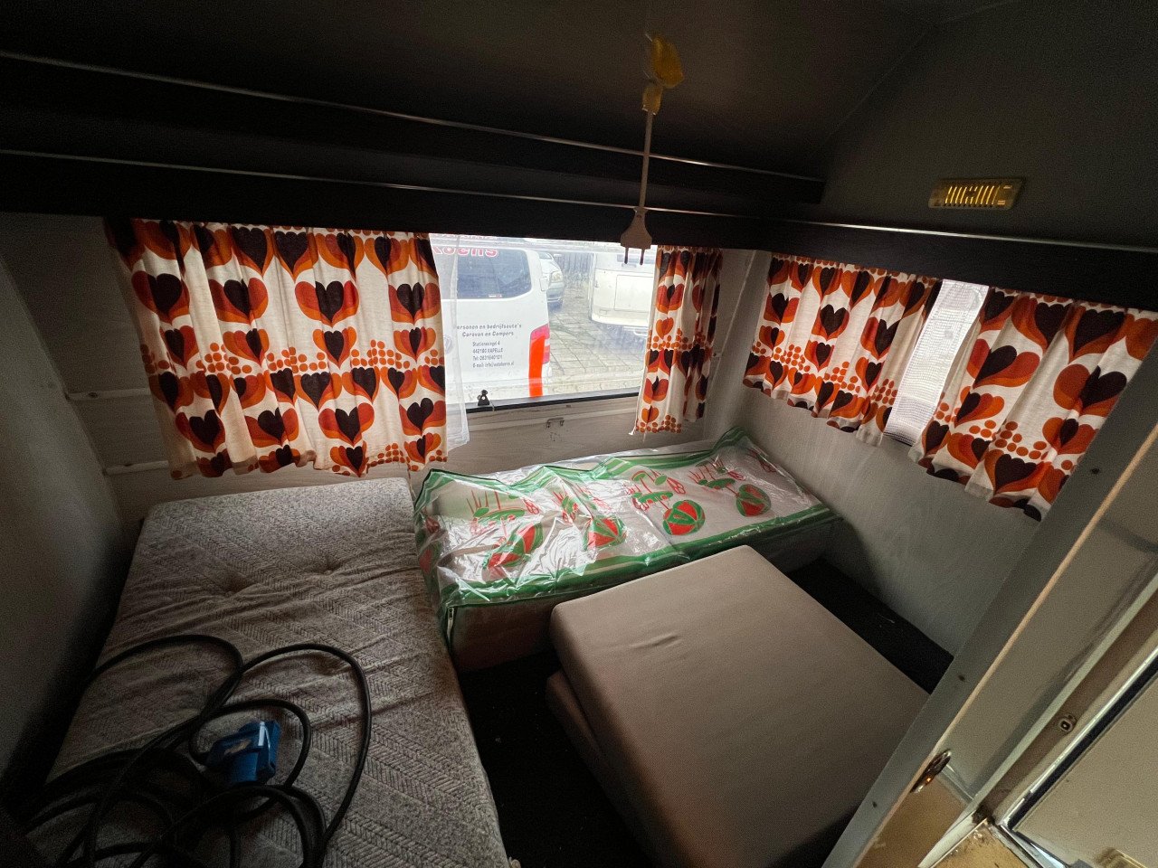 KIP caravan uit 1974! | met kenteken | RETRO
