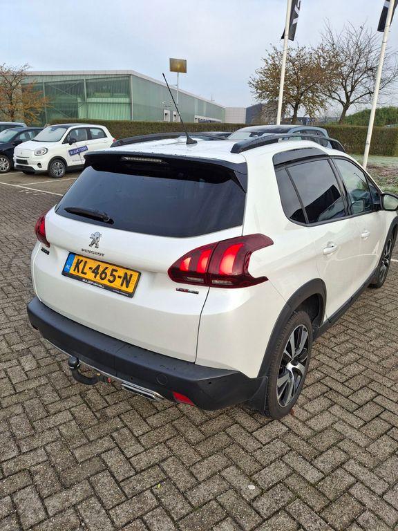 Peugeot 2008 gt-line 1.2 pt-110pk navigatie metaliclak trekhaak parkeerhulp