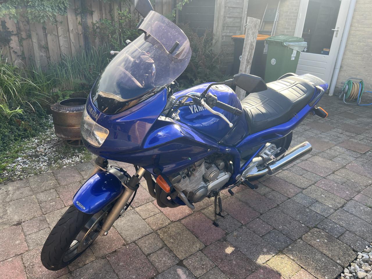 Yamaha XJ900s Diversion