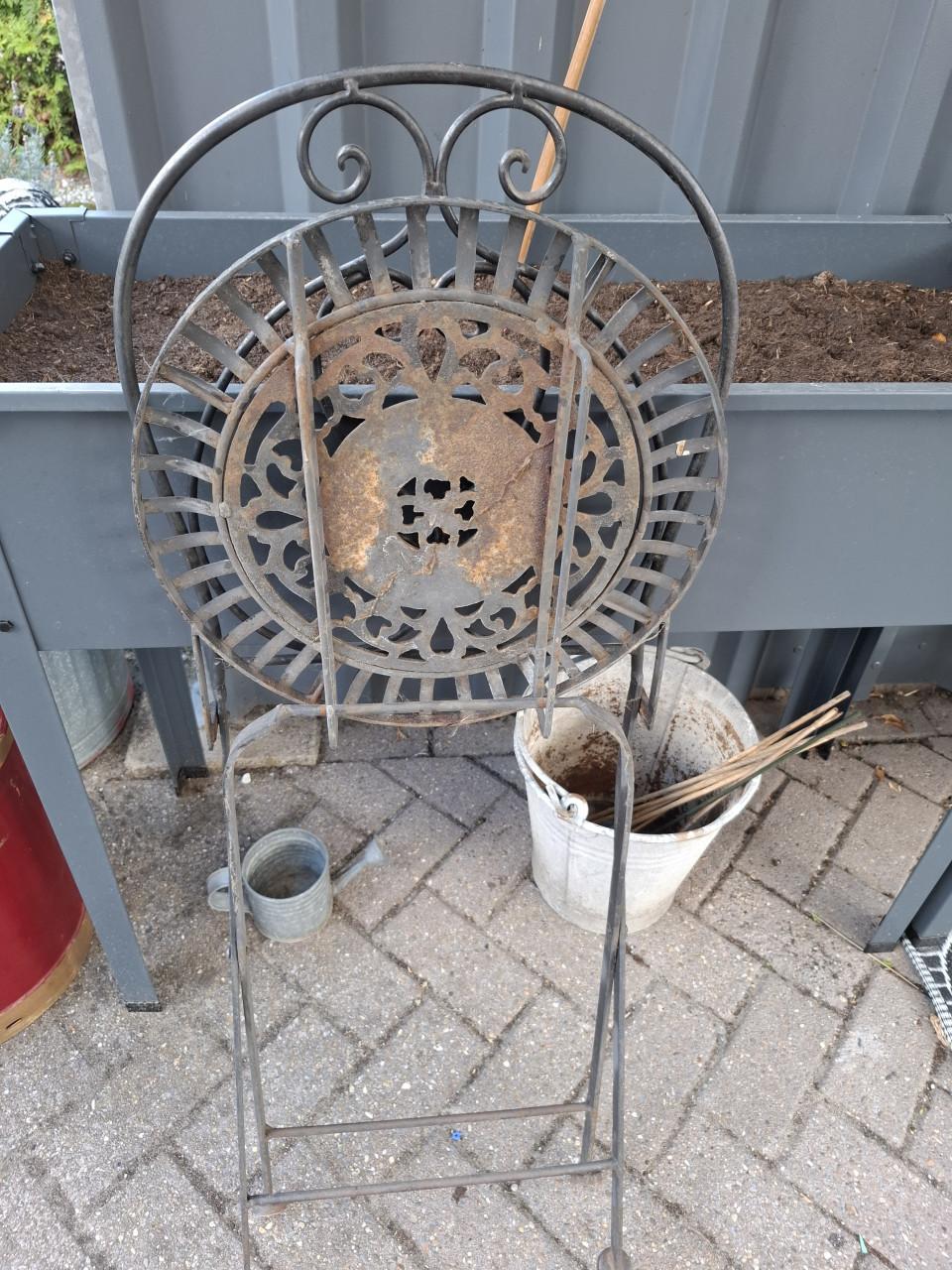 Set gietijzeren tuinstoelen