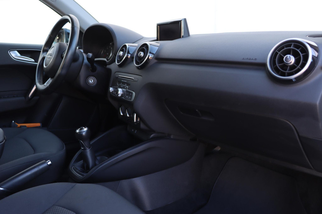 Audi A1 Sportback 1.0 tfsi adrenalin