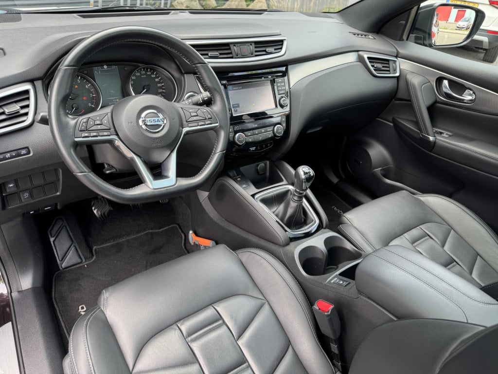Nissan Qashqai 1.2 tekna + | trekhaak | panoramadak | nappa leder | bose au