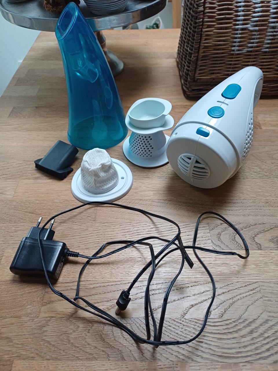 Als NIEUW: kruimeldief / handstofzuiger op accu