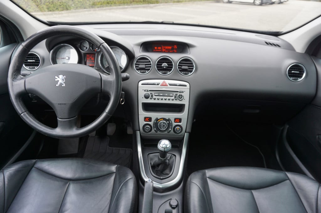 Peugeot 308 1.6 vti xt airco / cruise / stoelverw. / elektr. ramen / parkee