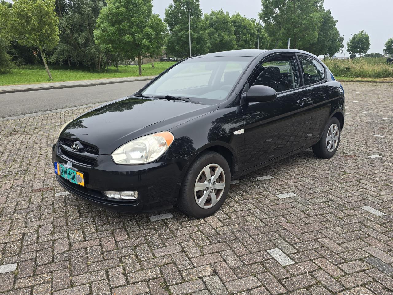 Hyundai Accent 1.4i Dynamic [12 maanden apk en een onderhoudsbeurt]