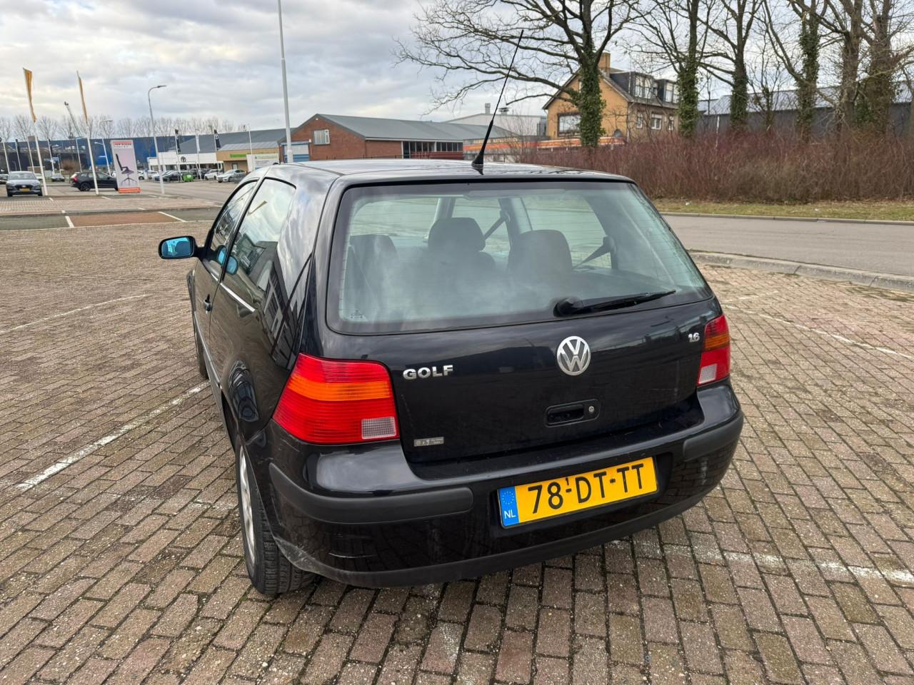 Vw golf bj 1999  1000 euro