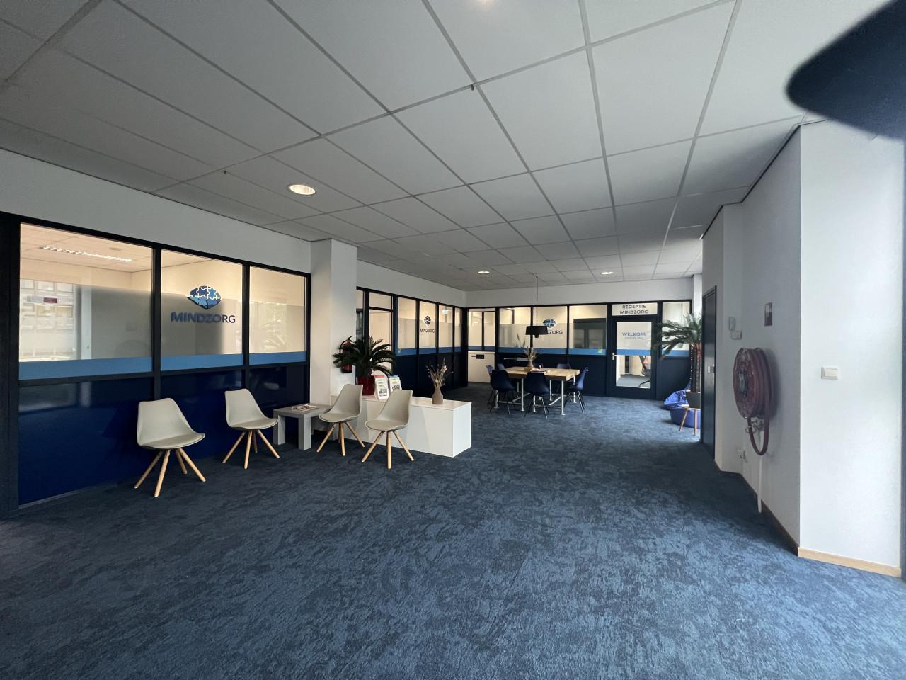 Te huur 90m2 nette kantoor/bedrijfsruimte Goes