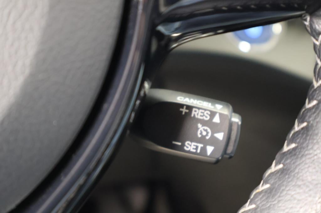 Toyota Yaris 1.5 hybrid dynamic| camera| cruise| climate