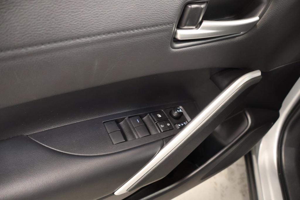 Toyota Corolla Cross 2.0 hybrid 200 first edition | trekhaak | nl auto