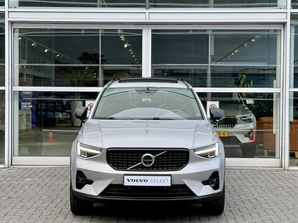 Volvo XC40 t5 262pk recharge ultimate dark