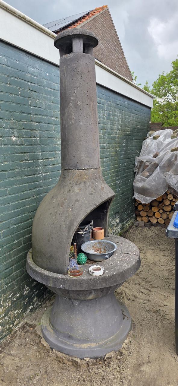 Betonnen BBQ gratis
