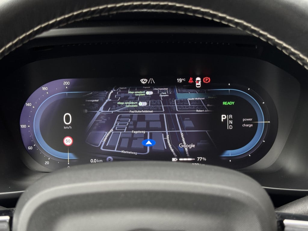 Volvo XC40 recharge p8 awd r-design 408pk | trekhaak uitklapbaar | navigati