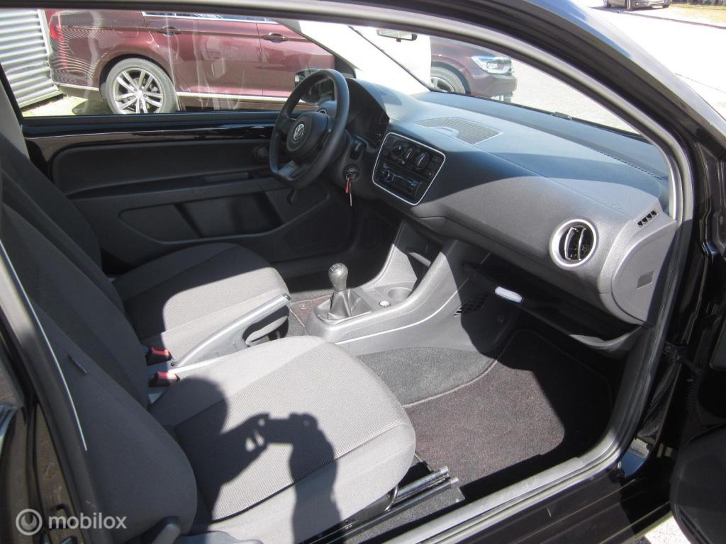 Volkswagen UP! 1.0 move up! airco/stuurbekr/bluetooth/carkit/nieuwe apk/nap
