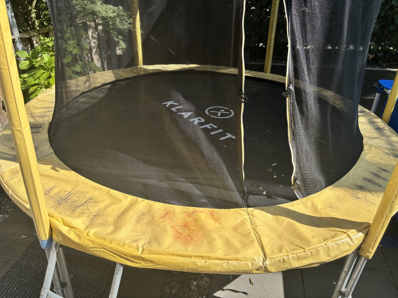 Trampoline