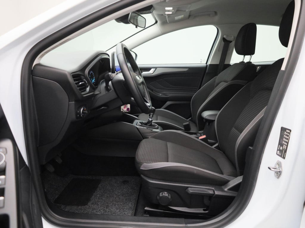 Ford Focus 1.0 ecoboost hybrid connected | parkeer sensoren | navigatie | c