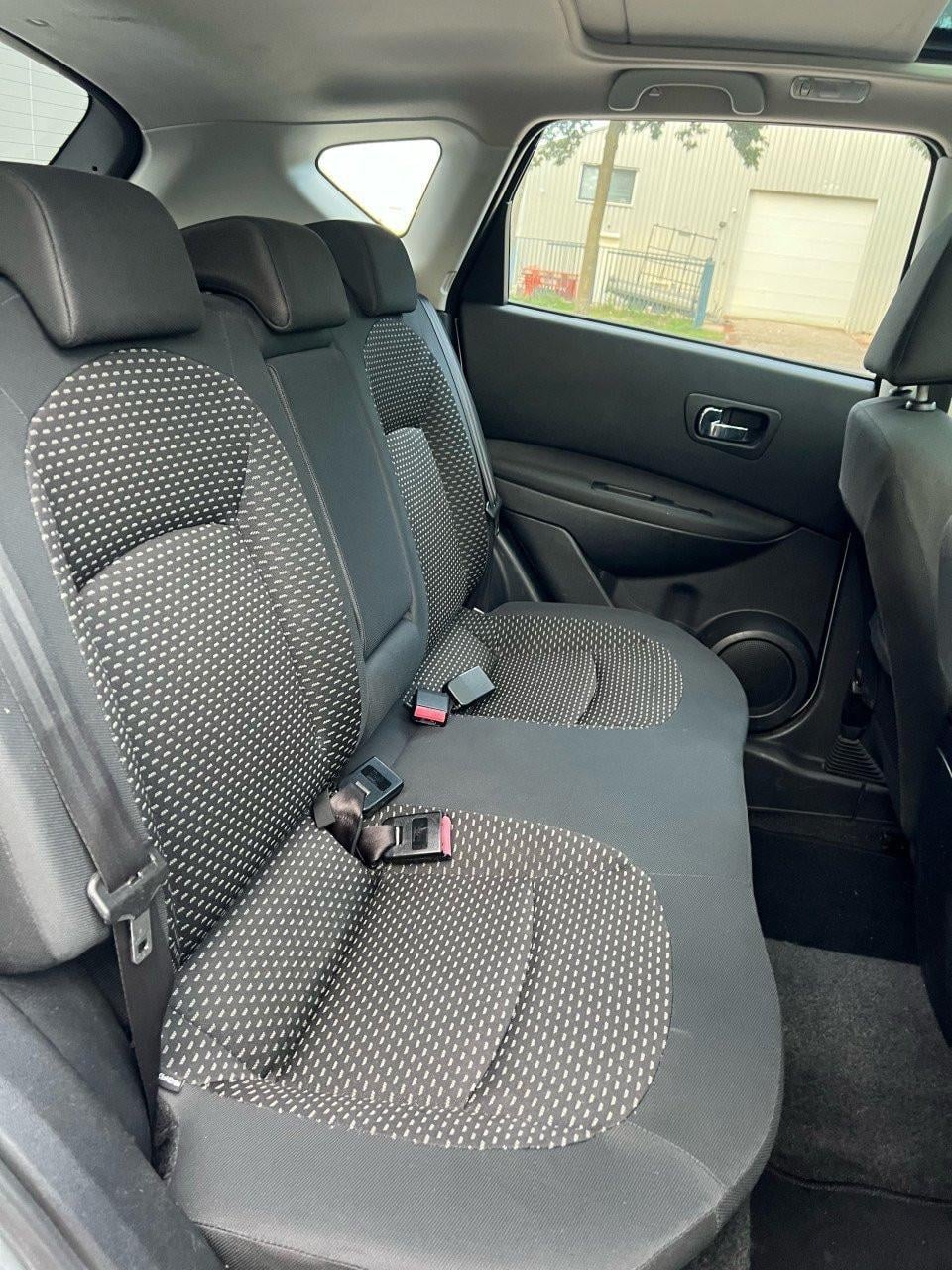 Nissan Qashqai 1.6Acenta Pano/ Trekhaak Jaar apk