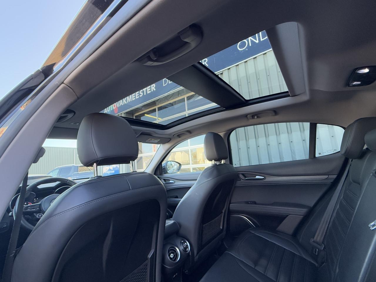 Alfa Romeo Stelvio - 2.0 T AWD 280PK | Pano | Memory