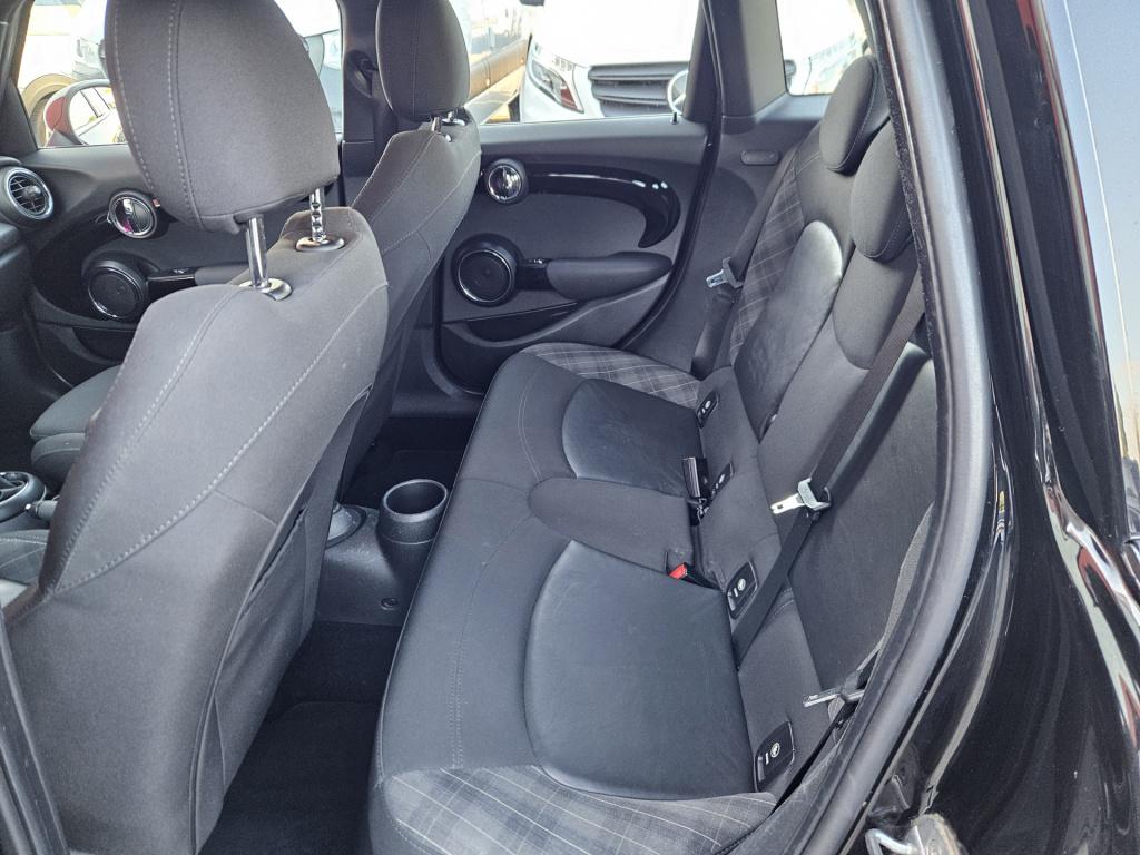 Mini 5-deurs 1.5 cooper pepper serious business | keyless | rijklaar inclus