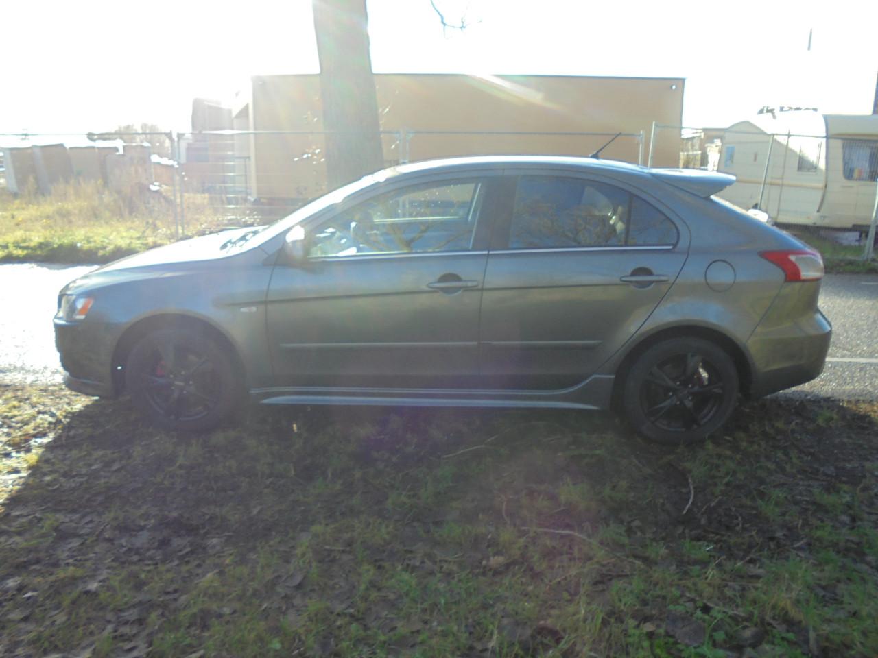 Lancer 1.8  Sportback leuke nette auto N.A.P Apk nieuw bij aflevering