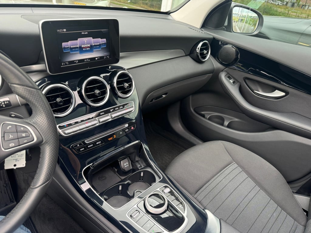 Mercedes-Benz Glc 250 4matic automaat , panorama dak , 51351 km
