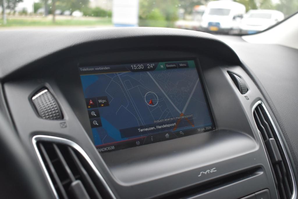 Ford Focus 1.0 trend | incl. nieuwe distrtibutieriem | trekhaak | airco | n