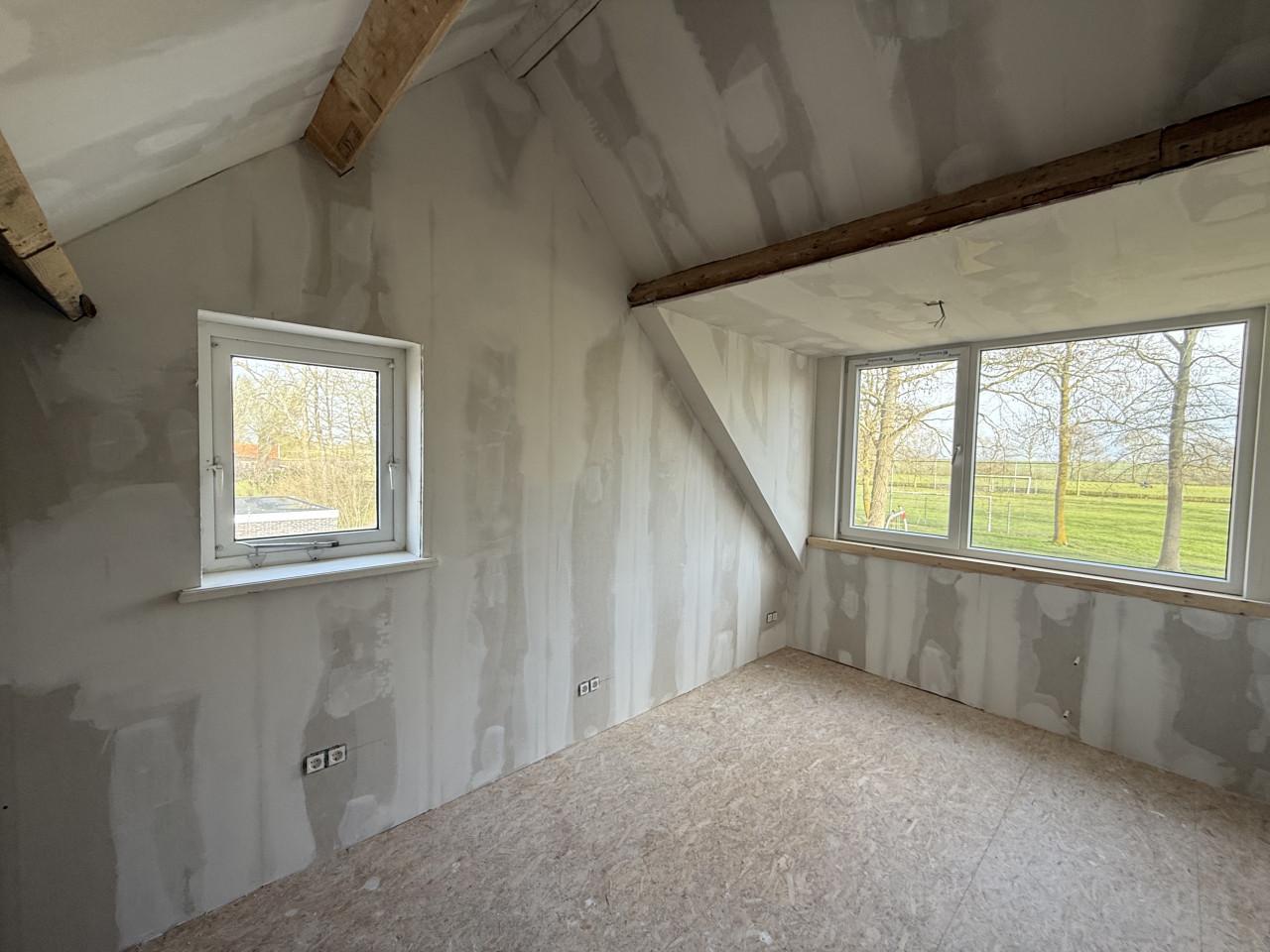 Naden smiren En Stukadoor Tel.0685004348