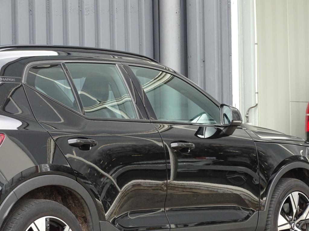 Volvo XC40 recharge p8 awd r-design