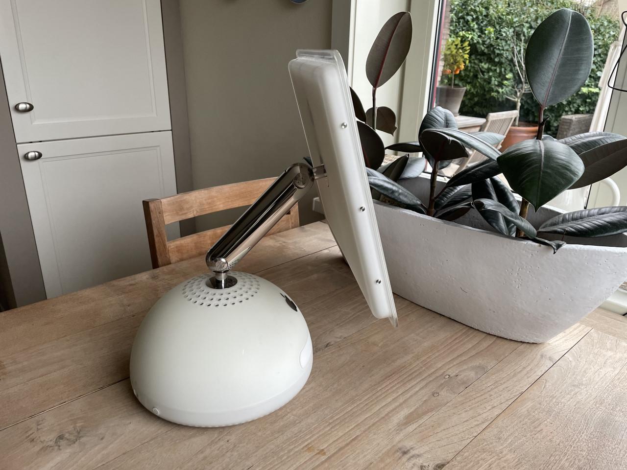 Te Koop:  Vintage Apple iMac G4.