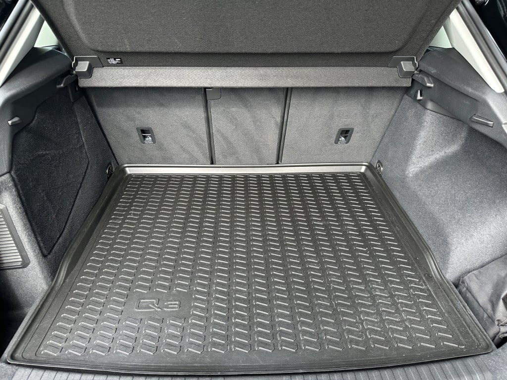 Audi Q3 45 tfsi e 245pk advanced | trekhaak | dode hoek | elek. klep | rijk