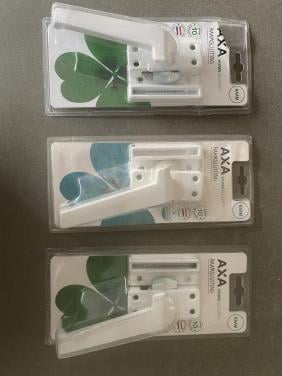 Raamsluiting AXA 3 stiks