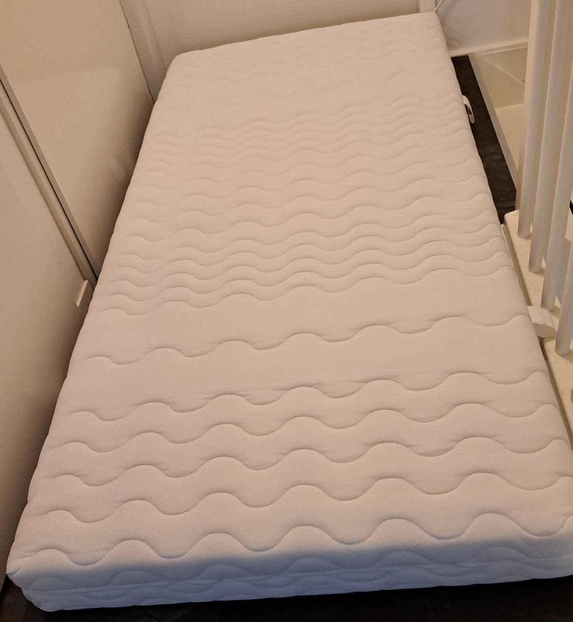 Kindermatras koudschuim 90x195x16 cm – HR 40 – H2