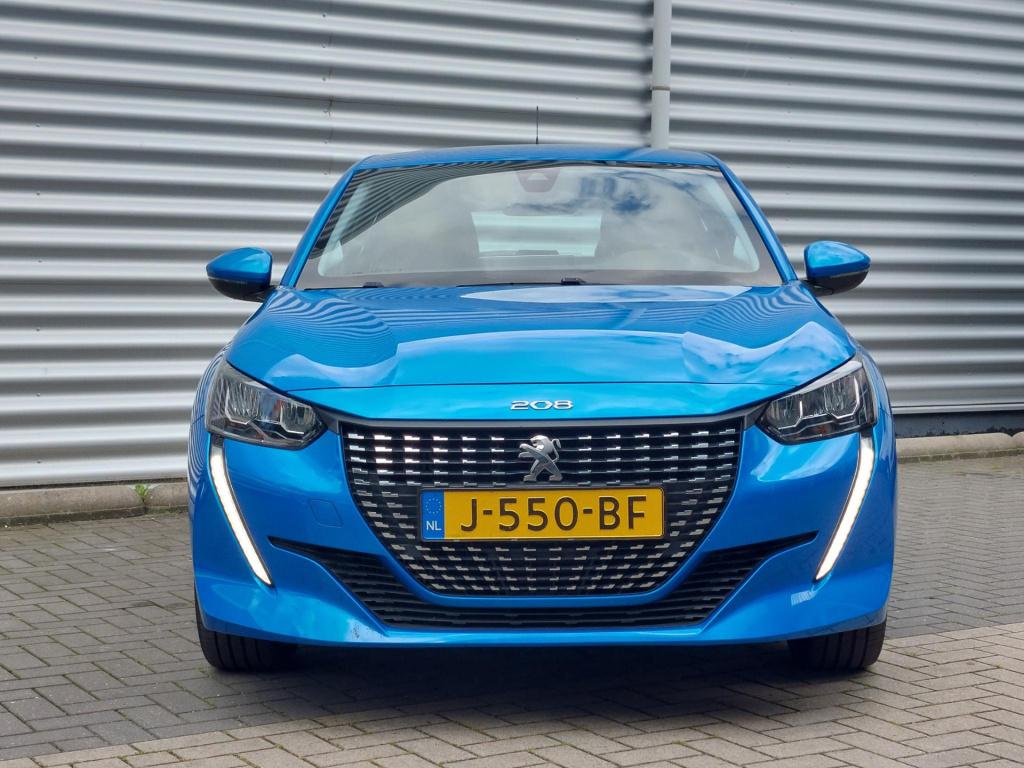 Peugeot 208 1.2 pt 100 allure clima/navi/lmv