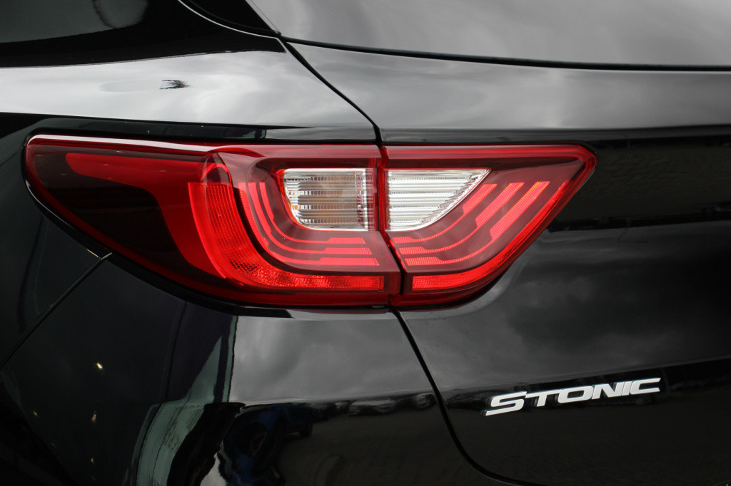 Kia Stonic 1.0 t-gdi platinum edition | schuifdak | leder | camera