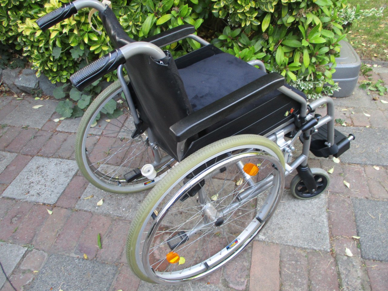 Degelijke rolstoel te koop