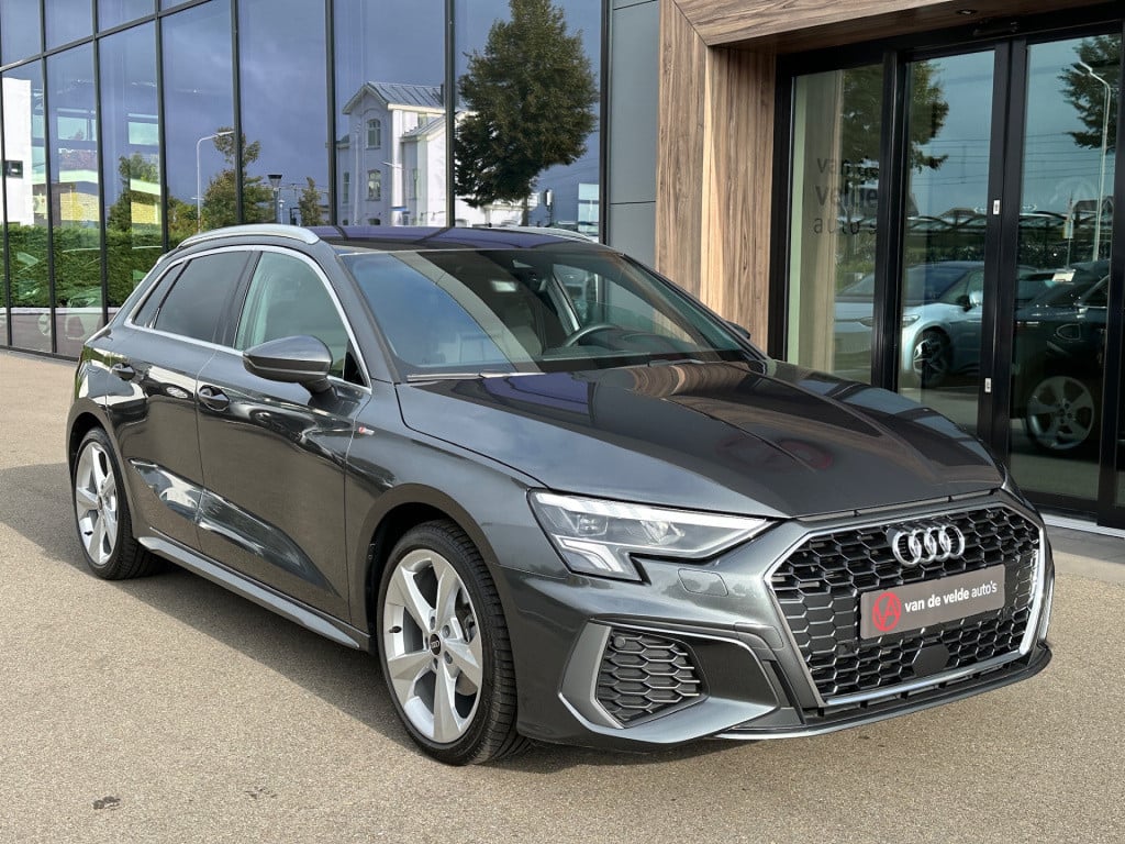 Audi A3 sportback 35 tfsi 150pk s-tronic s-line | led | virtual cockpit | s