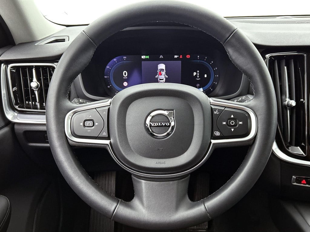 Volvo V60 2.0 b3 core | automaat | navigatie | climate control | camera | p