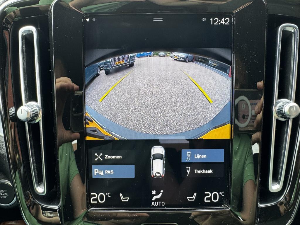 Volvo XC40 1.5 t4 plug-in hybrid plus dark | trekhaak | harman/kardon | win