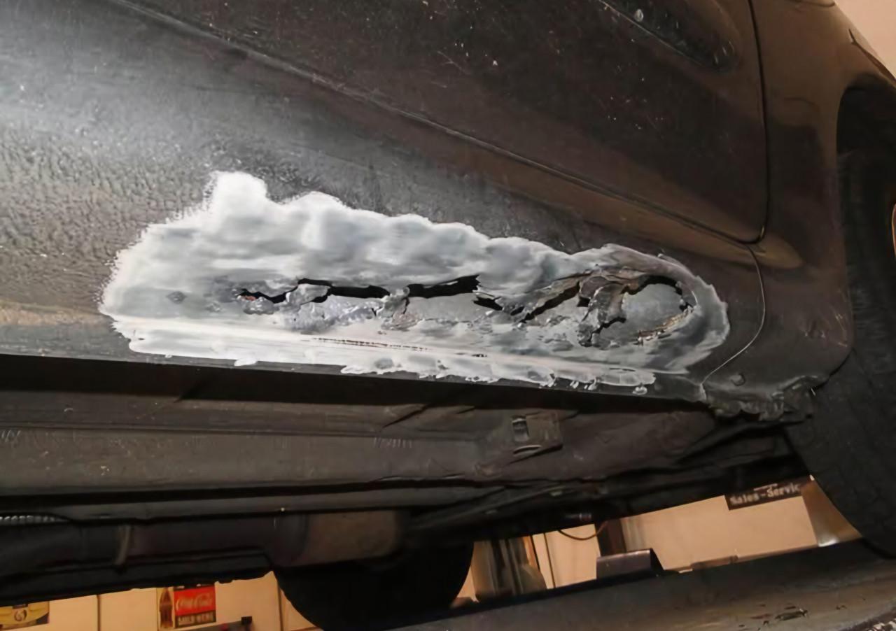 TP autoservice! voor al uw onderhoud aan uw auto, bestelauto of camper!!