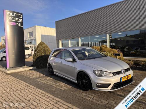 Volkswagen Golf 1.4 tsi cup edition r-line