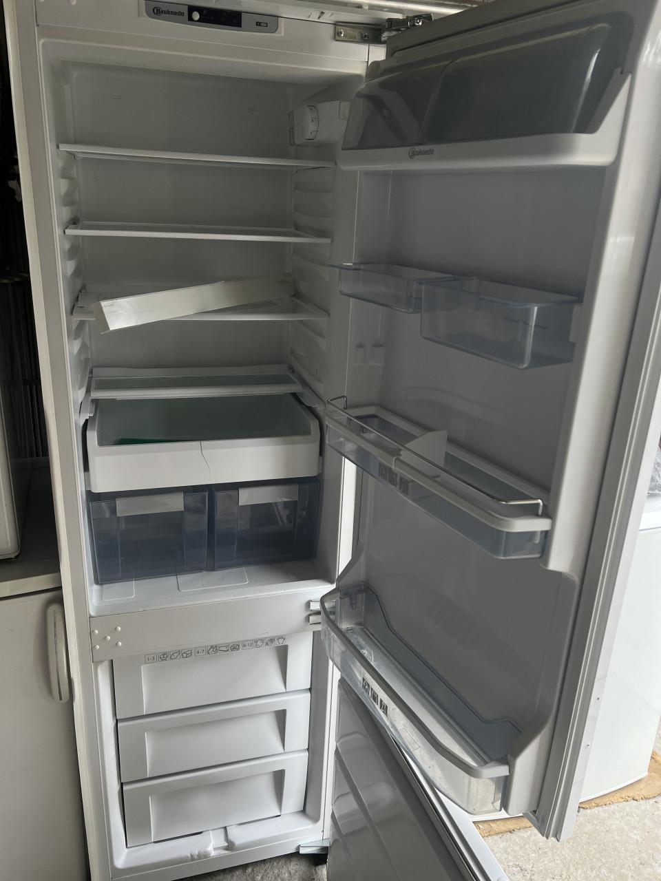 Inbouw koel vriescombinatie koelkast vriezer 177x55 cm.