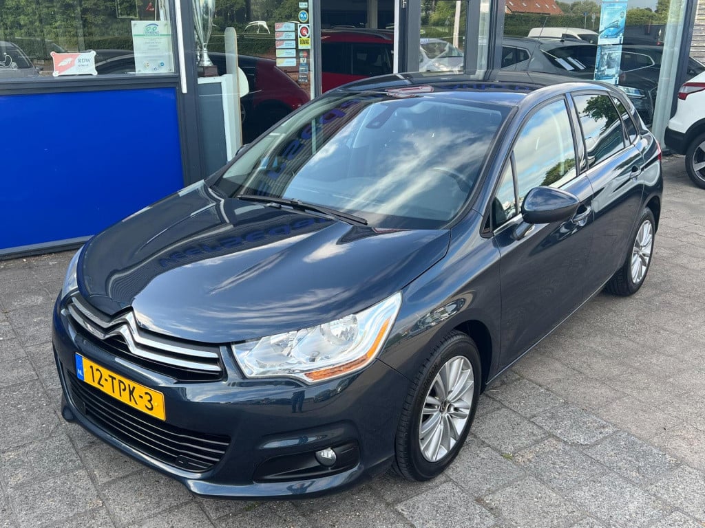Citroen C4 1.6 vti collection, navi, trekhaak enz...