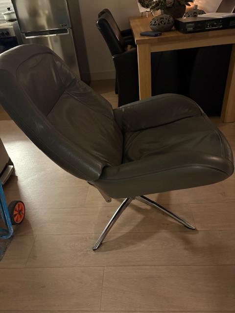 Leren draaistoel met ligstand