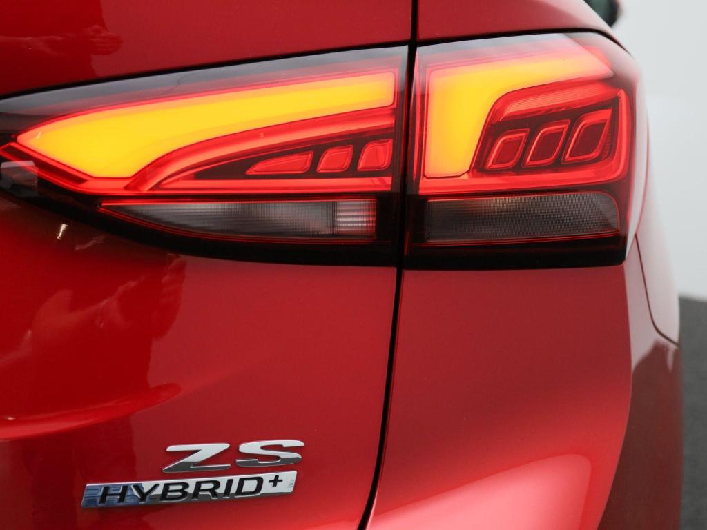 MG ZS mg hybrid+ 1.5 hybrid+ luxury